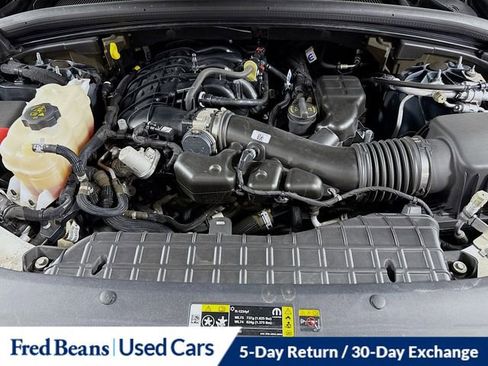 Used 2023 Jeep Grand Cherokee Limited image 34