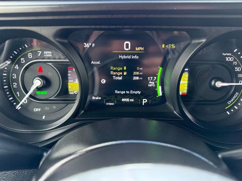 Used 2025 Jeep Wrangler Unlimited Sahara w/ Safety Group image 39