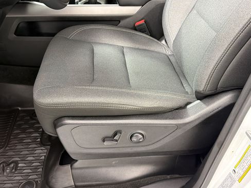 Used 2023 RAM 1500 Big Horn AWD/4WD image 15