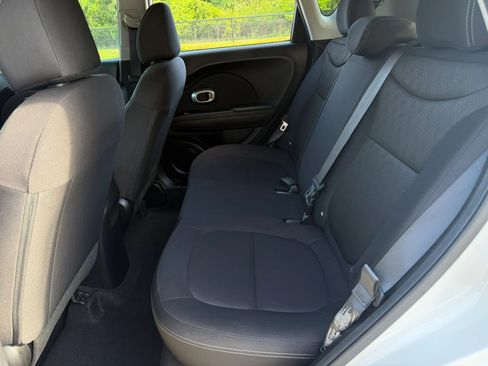 Used 2019 Kia Soul w/ Convenience Package FWD image 28