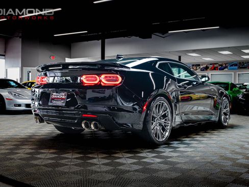 Used 2022 Chevrolet Camaro ZL1 RWD image 20