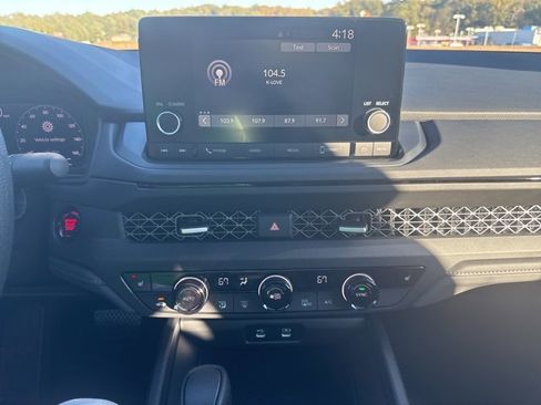 New 2025 Honda Accord SE image 22