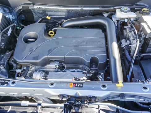 Used 2024 Chevrolet Equinox LT image 25