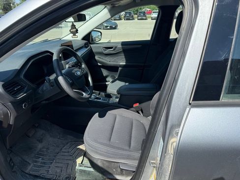 Used 2023 Ford Escape AWD image 5