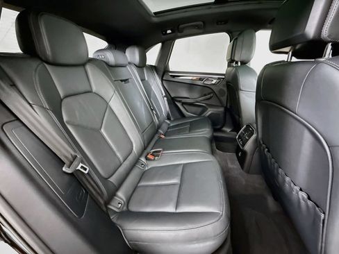 Certified 2023 Porsche Macan Turbo AWD/4WD image 28