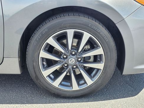 Used 2017 Nissan Altima 2.5 SV FWD image 9