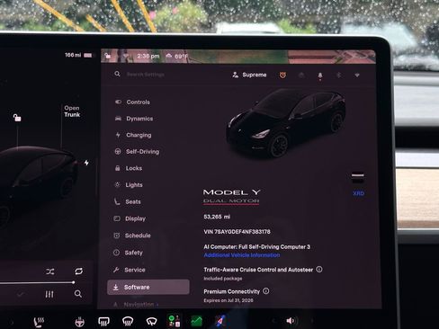 Used 2022 Tesla Model Y Performance AWD/4WD image 4