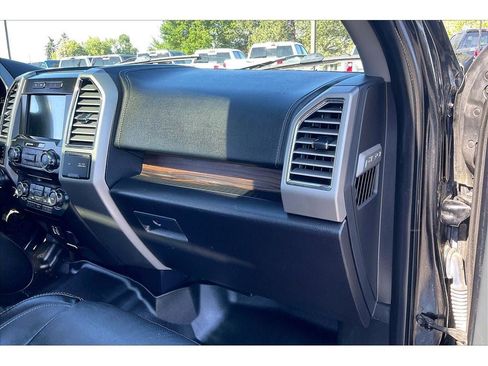 Used 2016 Ford F150 Lariat AWD/4WD image 18