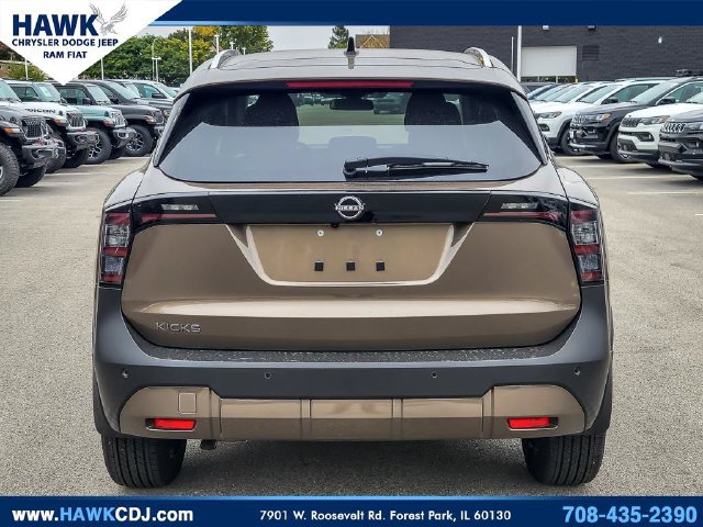 Used 2026 Nissan Kicks SV FWD image 5