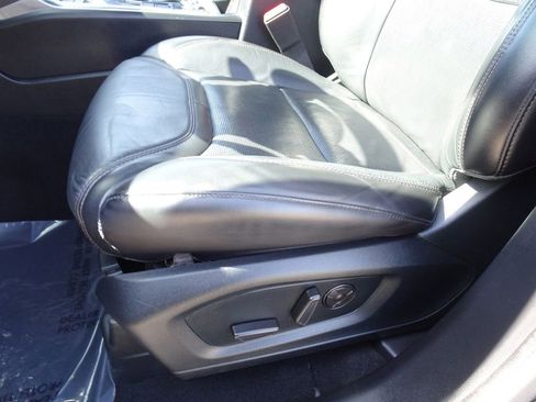 Used 2021 Ford Explorer Platinum w/ Equipment Group 601A image 11