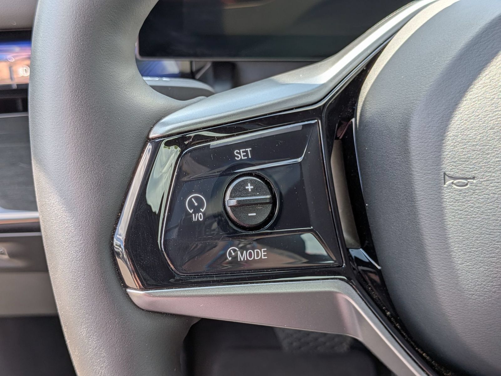 Used 2025 BMW i5 eDrive40i RWD image 18