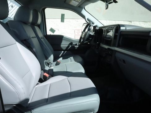 Used 2024 Ford F450 XL w/ XL Chrome Package image 23