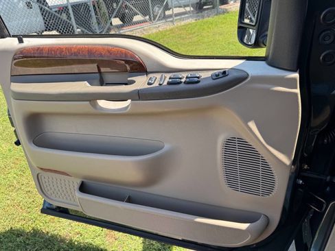 Used 2004 Ford F350 XL image 33