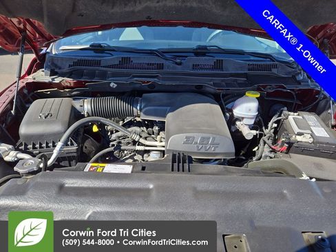 Used 2024 RAM 1500 Classic SLT AWD/4WD image 30