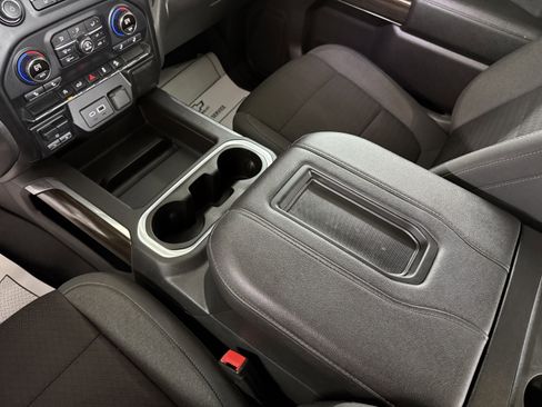 Used 2021 Chevrolet Silverado 1500 LT Trail Boss w/ Bed Protection Package image 30