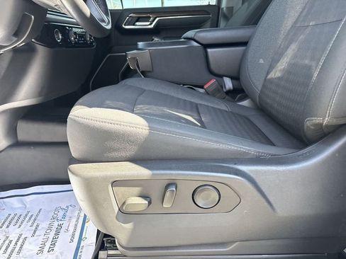 Used 2022 Chevrolet Silverado 1500 LT image 14