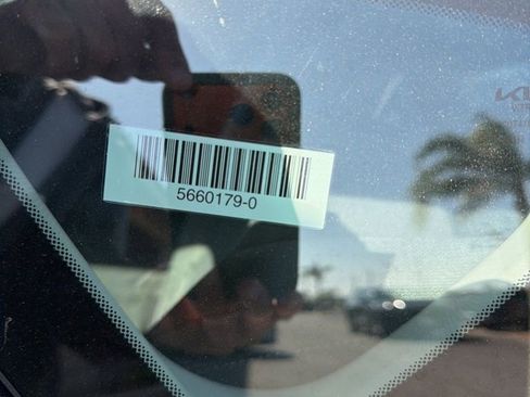 Used 2025 Kia K4 LXS image 9