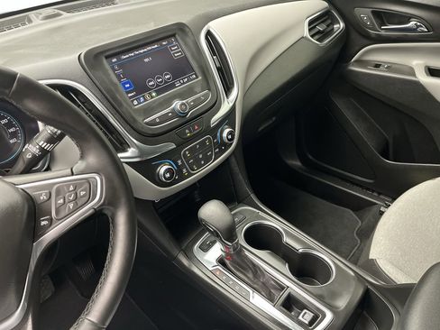 Used 2023 Chevrolet Equinox LT w/ Driver Convenience Package image 15
