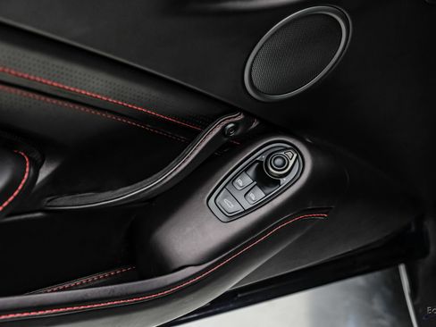 Used 2023 Aston Martin V12 Vantage RWD image 84