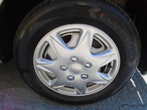 Used 2002 Toyota Corolla CE image 30