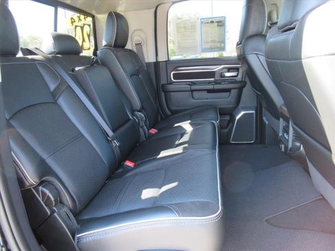 Used 2024 RAM 3500 Laramie AWD/4WD image 30