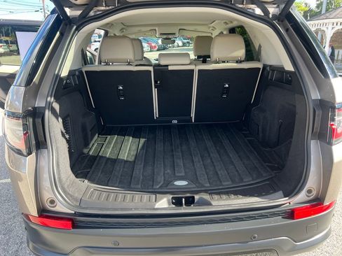 Used 2023 Land Rover Discovery Sport S image 23