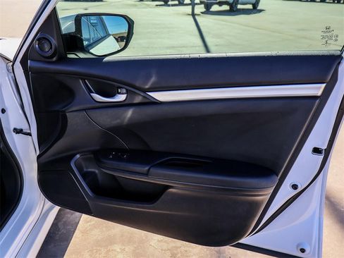 Used 2019 Honda Civic Sport image 16