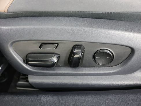 Used 2024 Lexus ES 350 Ultra Luxury w/ Accessory Package (Z2) image 24