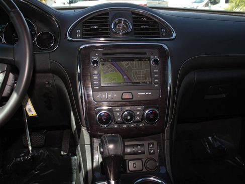 Used 2017 Buick Enclave Leather FWD image 16