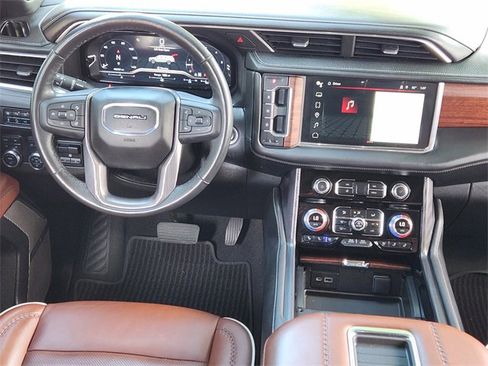 Used 2023 GMC Yukon Denali Ultimate image 28