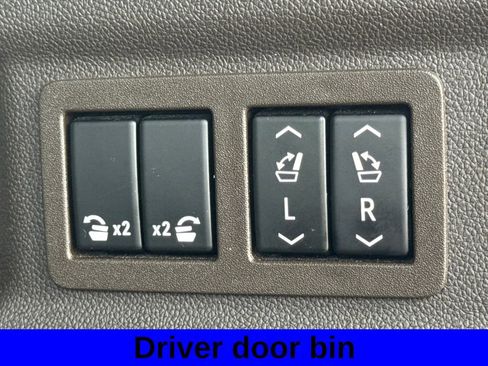 Used 2021 GMC Yukon XL Denali w/ Denali Premium Package image 27