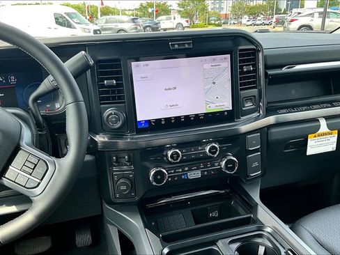 New 2026 Ford F250 4x4 Crew Cab Super Duty image 7