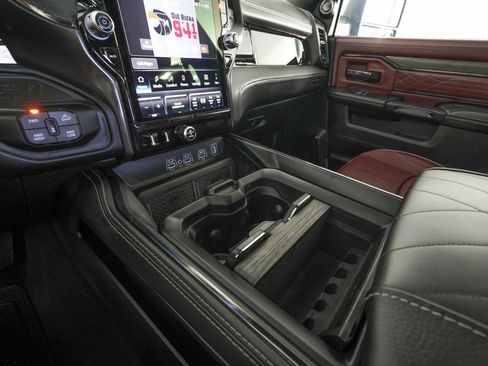 Used 2025 RAM 2500 Limited image 23