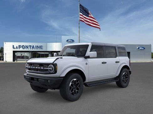 New 2026 Ford Bronco Outer Banks AWD/4WD image 1