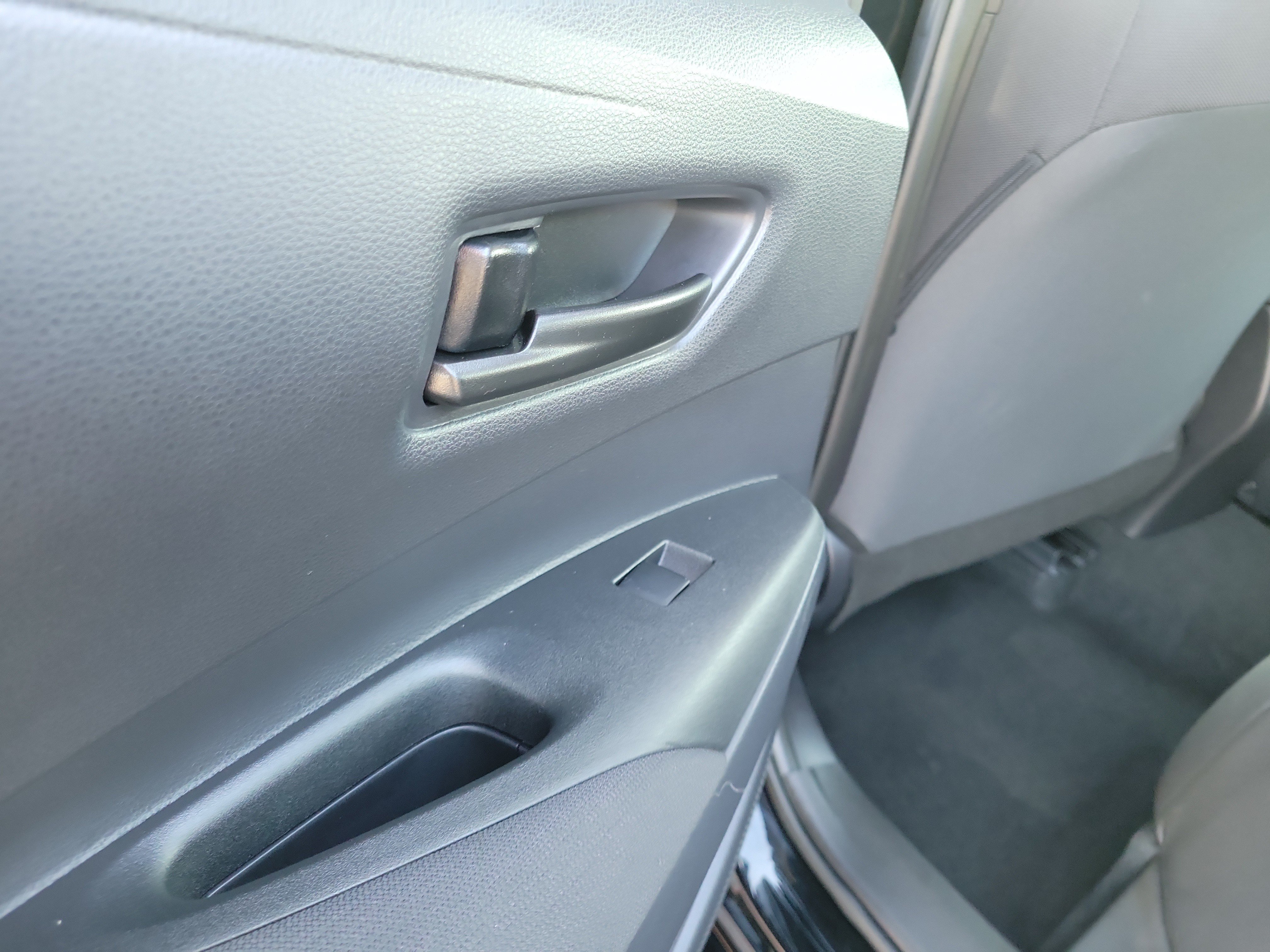 Used 2026 Toyota Corolla LE FWD image 13