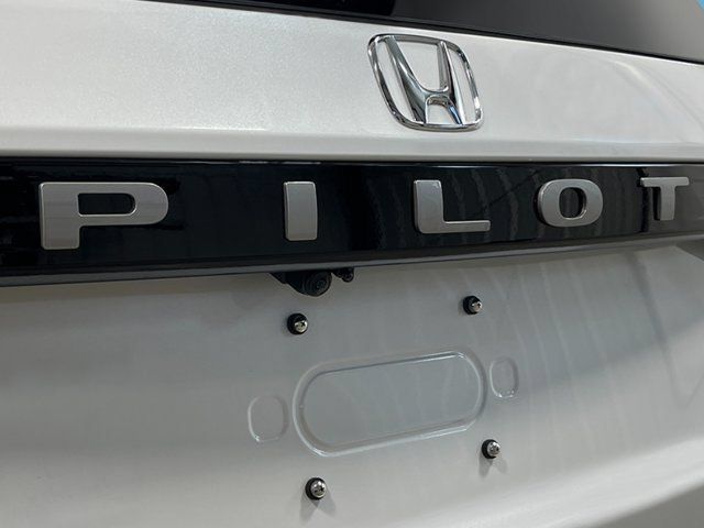 New 2026 Honda Pilot Elite image 7