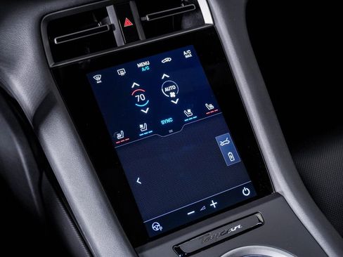 New 2026 Porsche Taycan image 24