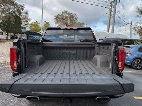 Used 2022 GMC Sierra 1500 AT4 w/ AT4 Premium Package image 29