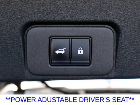 Used 2025 Nissan Rogue SV FWD image 21