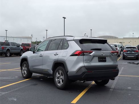 Used 2024 Toyota RAV4 XLE FWD image 3