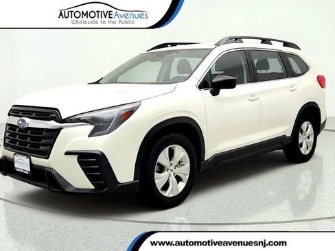 Used 2023 Subaru Ascent 8-Passenger AWD/4WD image 1