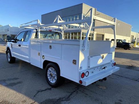 Used 2022 Ford F250 XL w/ STX Appearance Package image 6