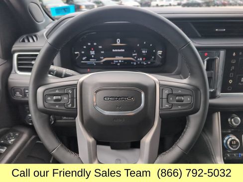 Used 2023 GMC Yukon Denali w/ Max Trailering Package AWD/4WD image 18