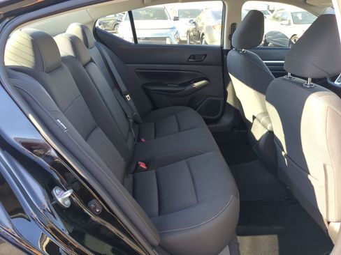 Used 2023 Nissan Altima 2.5 SV image 31