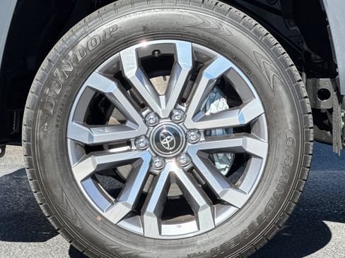 New 2025 Toyota 4Runner Limited image 32