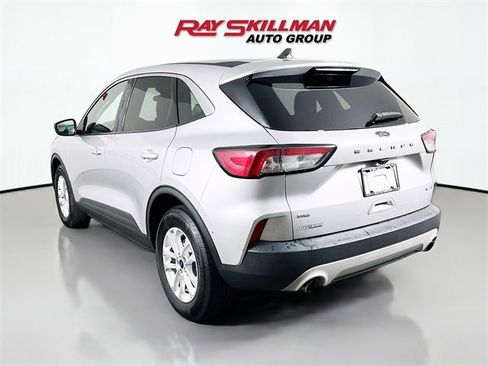 Used 2020 Ford Escape SE image 5