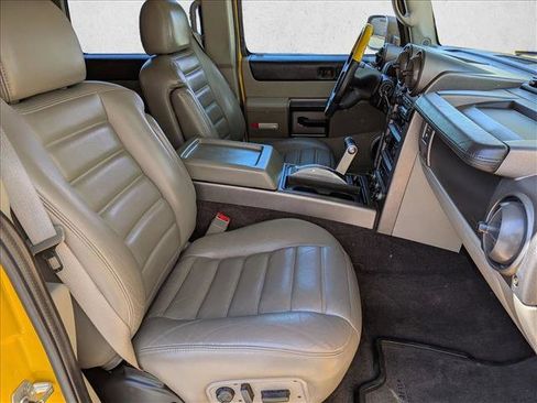 Used 2004 HUMMER H2 w/ Preferred Equipment Group AWD/4WD image 19