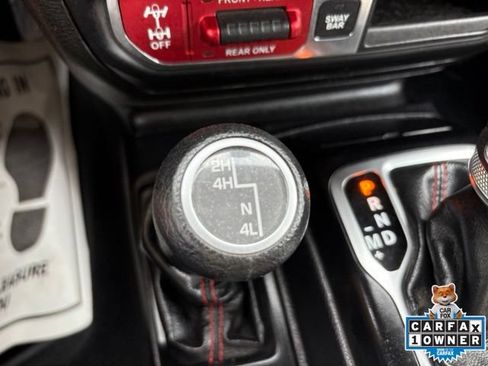 Used 2018 Jeep Wrangler Rubicon w/ LED Lighting Group AWD/4WD image 20