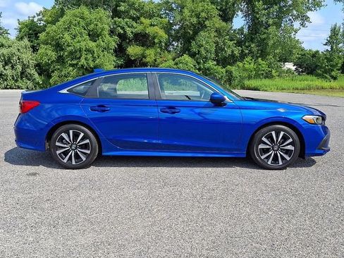 Used 2023 Honda Civic EX image 7