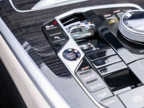 New 2026 BMW X5 xDrive40i w/ Executive Package image 21